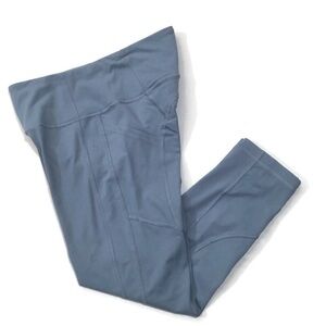 Victoria's Secret Victoria Sport Knockout Athletic Capri Leggings